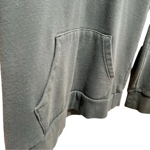 Women’s Medium Green Bay Packers V-Neck Majestic Hoodie Sweatshirt - Picture 3 of 6